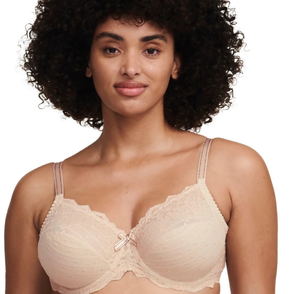 Worn twice! Chantelle Rive Gauche capuchino unlined bra, 36 DDDD (36G)